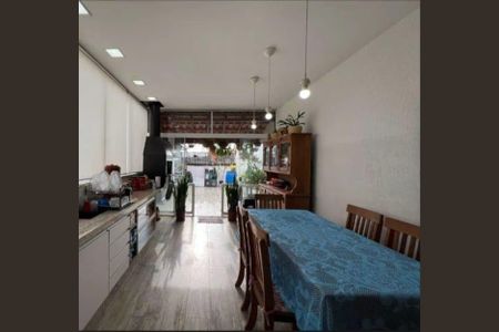Apartamento à venda com 2 quartos, 60m² em Vila Tibiriçá, Santo André