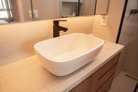 Apartamento à venda com 70m², 2 quartos e 1 vagaBanheiro da Suíte