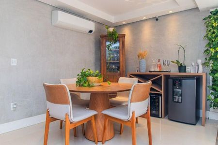 Apartamento à venda com 2 quartos, 122m² em Petrópolis, Porto Alegre