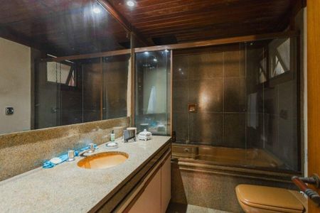 Apartamento à venda com 3 quartos, 204m² em Bela Vista, Porto Alegre