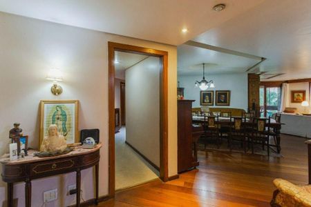 Apartamento à venda com 3 quartos, 204m² em Bela Vista, Porto Alegre