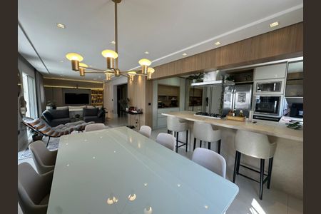 Apartamento à venda com 170m², 3 quartos e 3 vagasSala