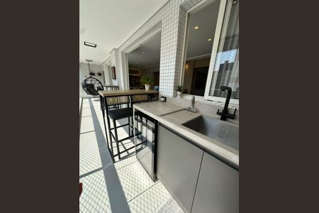 Apartamento à venda com 170m², 3 quartos e 3 vagasVaranda