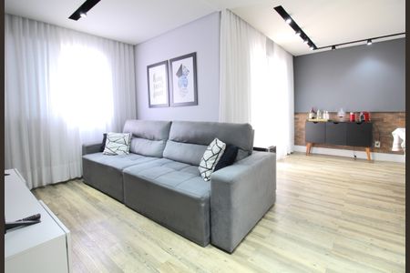 Apartamento à venda com 67m², 2 quartos e 1 vagaSala