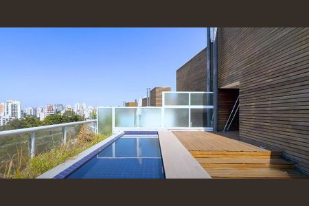Casa à venda com 2 quartos, 353m² em Real Parque, São Paulo
