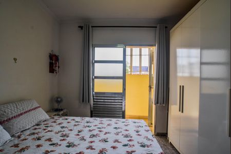 Casa à venda com 150m², 3 quartos e 2 vagas Casa à venda com 150m², 3 quartos e 2 vagas Suíte
