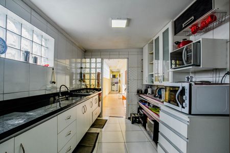 Casa à venda com 150m², 3 quartos e 2 vagas Casa à venda com 150m², 3 quartos e 2 vagasCozinha