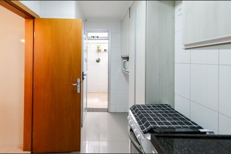 Apartamento à venda com 154m², 3 quartos e 2 vagas Apartamento à venda com 154m², 3 quartos e 2 vagasCozinha