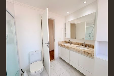 Apartamento à venda com 165m², 3 quartos e 3 vagasBanheiro da Suíte 1