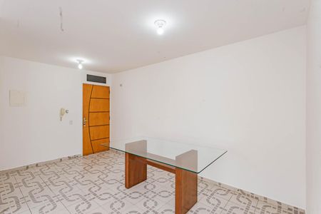 Sala de apartamento para alugar com 2 quartos, 65m² em Jardim Santa Emilia, São Paulo