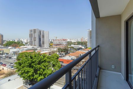 Varanda de kitnet/studio para alugar com 1 quarto, 25m² em Indianópolis, São Paulo