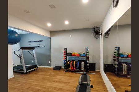 Apartamento à venda com 92m², 2 quartos e 1 vaga Apartamento à venda com 92m², 2 quartos e 1 vagaÁrea comum - Academia