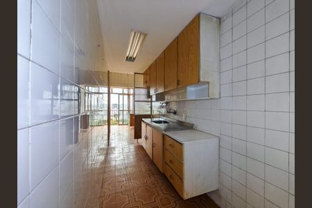 Apartamento à venda com 92m², 2 quartos e 1 vaga Apartamento à venda com 92m², 2 quartos e 1 vagaCozinha