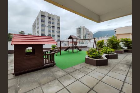 Apartamento à venda com 92m², 2 quartos e 1 vaga Apartamento à venda com 92m², 2 quartos e 1 vagaÁrea comum - Playground