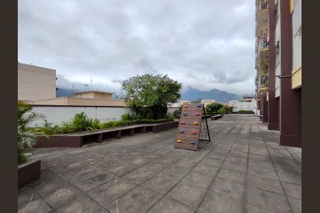 Apartamento à venda com 92m², 2 quartos e 1 vaga Apartamento à venda com 92m², 2 quartos e 1 vagaÁrea comum - Playground