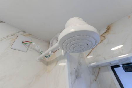 Banheiro de apartamento para alugar com 1 quarto, 27m² em Bela Vista, São Paulo