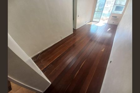 Apartamento à venda com 100m², 2 quartos e 1 vagaFoto 04