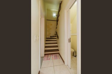 Escada de casa de condomínio à venda com 3 quartos, 194m² em Cristal, Porto Alegre