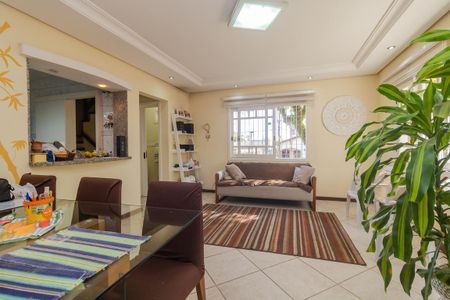 Casa de condomínio à venda com 194m², 3 quartos e 1 vagaSala