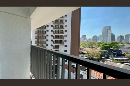 Studio à venda com 27m², 1 quarto e sem vaga Studio à venda com 27m², 1 quarto e sem vagaVaranda