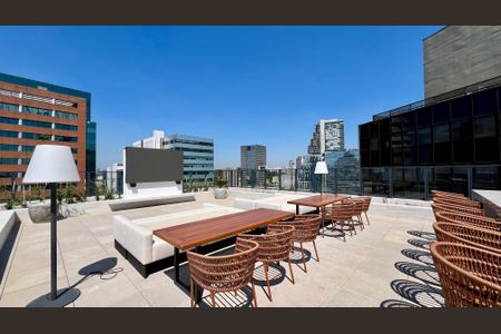 Studio à venda com 27m², 1 quarto e sem vaga Studio à venda com 27m², 1 quarto e sem vagaChurrasqueira