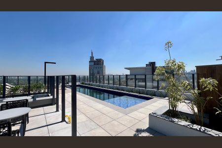 Studio à venda com 27m², 1 quarto e sem vaga Studio à venda com 27m², 1 quarto e sem vagaPiscina