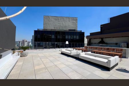 Studio à venda com 27m², 1 quarto e sem vaga Studio à venda com 27m², 1 quarto e sem vagaCinema
