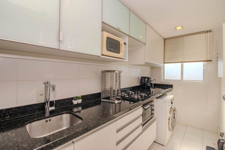 Apartamento à venda com 75m², 2 quartos e 1 vagaCozinha e Área de Serviço