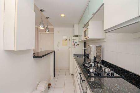 Apartamento à venda com 75m², 2 quartos e 1 vagaCozinha e Área de Serviço