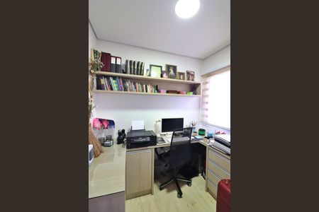 Apartamento à venda com 110m², 3 quartos e 2 vagasEscritório