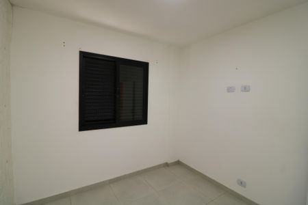 Quarto 2 de apartamento para alugar com 2 quartos, 65m² em Vila Alpina, São Paulo