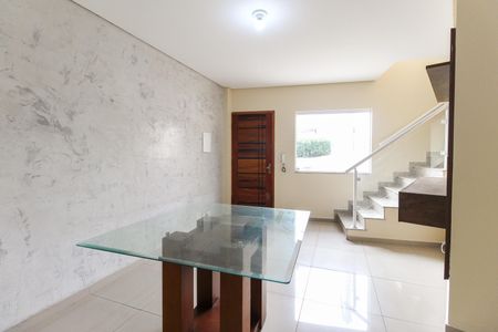 Sala de casa à venda com 2 quartos, 150m² em Vila Monte Santo, São Paulo