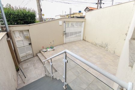 Casa à venda com 150m², 2 quartos e 2 vagas Casa à venda com 150m², 2 quartos e 2 vagasEntrada