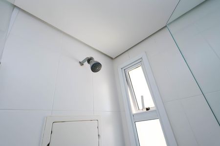 Apartamento à venda com 57m², 2 quartos e 1 vaga Apartamento à venda com 57m², 2 quartos e 1 vagaBanheiro