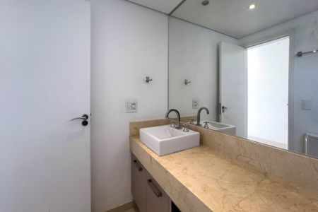 Apartamento para alugar com 115m², 3 quartos e 2 vagas Apartamento para alugar com 115m², 3 quartos e 2 vagasBanheiro da Suíte 1