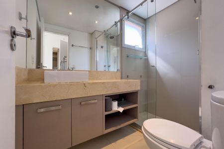 Apartamento para alugar com 115m², 3 quartos e 2 vagas Apartamento para alugar com 115m², 3 quartos e 2 vagasBanheiro da Suíte 1