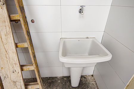 Casa à venda com 72m², 2 quartos e 1 vagaÁrea de Serviço