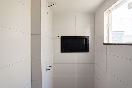 Casa à venda com 72m², 2 quartos e 1 vagaBanheiro Social