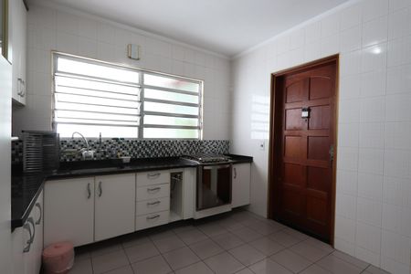 Casa à venda com 79m², 2 quartos e 2 vagasCozinha