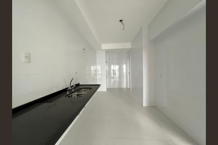 Apartamento à venda com 229m², 4 quartos e 4 vagas Apartamento à venda com 229m², 4 quartos e 4 vagasCozinha