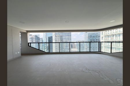 Apartamento à venda com 229m², 4 quartos e 4 vagas Apartamento à venda com 229m², 4 quartos e 4 vagasSala