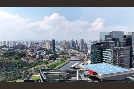 Apartamento à venda com 229m², 4 quartos e 4 vagas Apartamento à venda com 229m², 4 quartos e 4 vagasEntorno / Rua