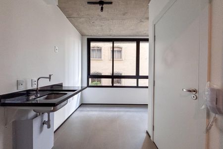 Sala/Cozinha de apartamento à venda com 1 quarto, 80m² em Cerqueira César, São Paulo