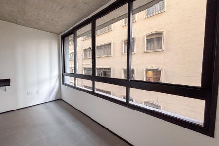 Sala/Cozinha de apartamento à venda com 1 quarto, 80m² em Cerqueira César, São Paulo