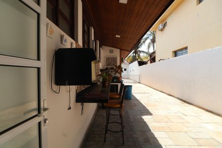 Casa para alugar com 800m², 4 quartos e 4 vagas Casa para alugar com 800m², 4 quartos e 4 vagasVaranda