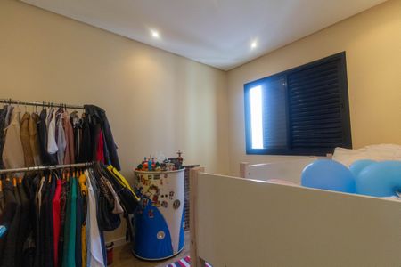 Apartamento à venda com 136m², 3 quartos e 3 vagasQuarto 2