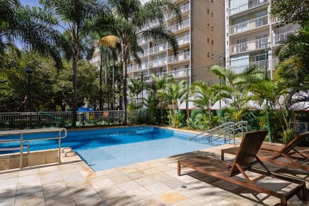 Apartamento à venda com 70m², 3 quartos e 1 vaga Apartamento à venda com 70m², 3 quartos e 1 vagaÁrea comum - Piscina