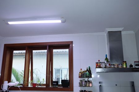 Casa de condomínio para alugar com 458m², 4 quartos e 4 vagasCozinha