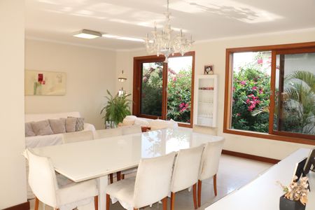 Casa de condomínio para alugar com 458m², 4 quartos e 4 vagasSala