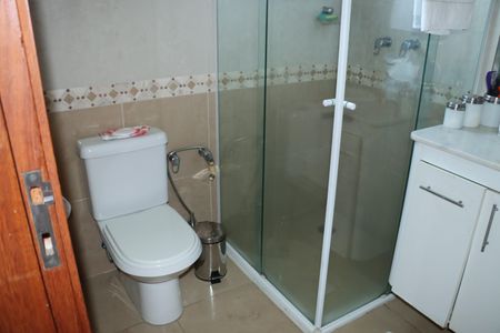 Casa de condomínio para alugar com 458m², 4 quartos e 4 vagasBanheiro da Suíte 3